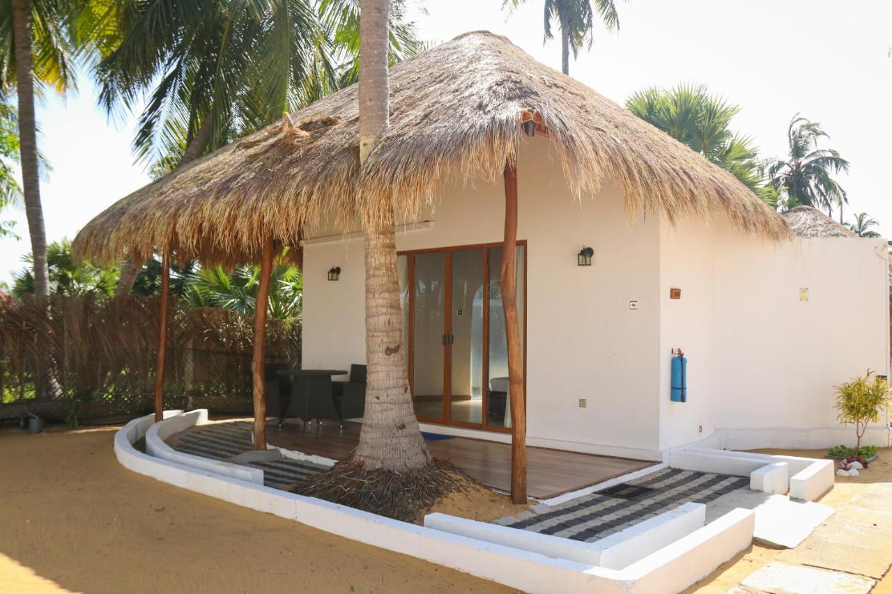 The Blue Lagoon Resort Kalpitiya Ngoại thất bức ảnh